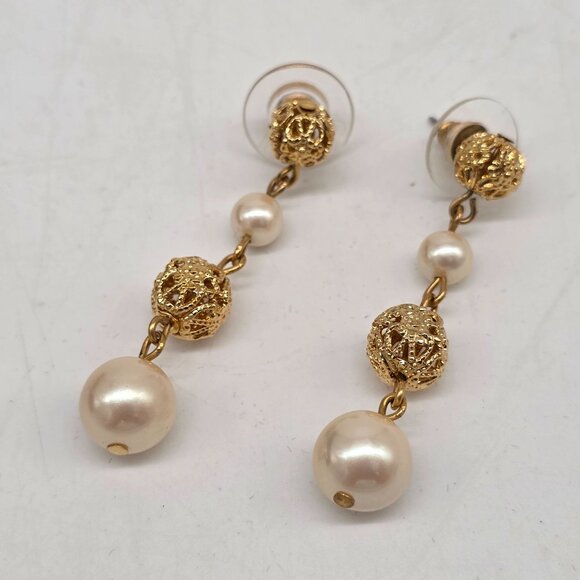 Vintage 1980s Gold & Faux Pearl Dangle Earrings With Filigree Textured Beads - Picture 2 of 6
